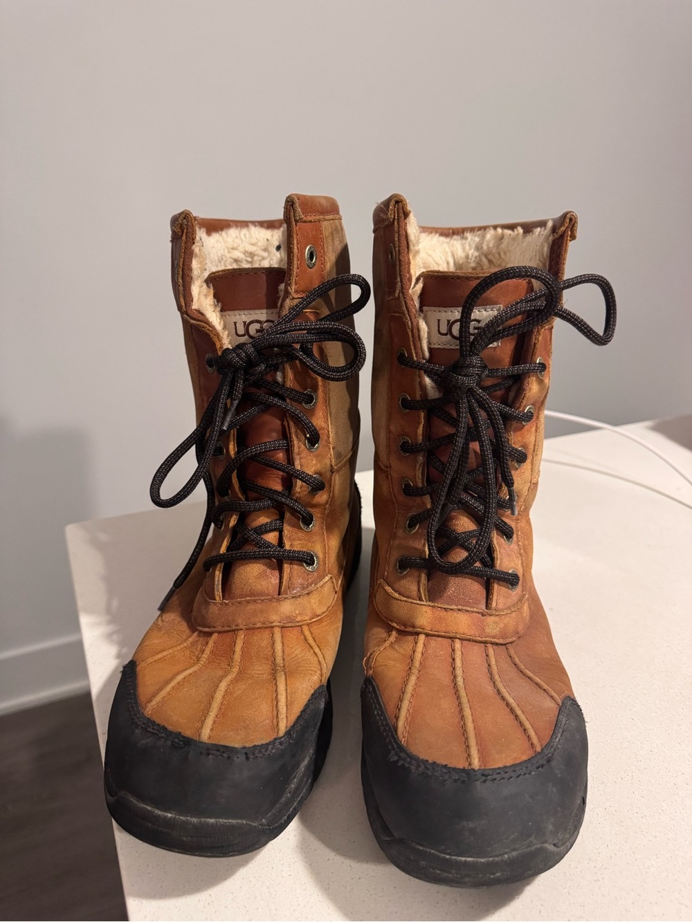 UGG Women's Tan Lace-Up Winter Boots